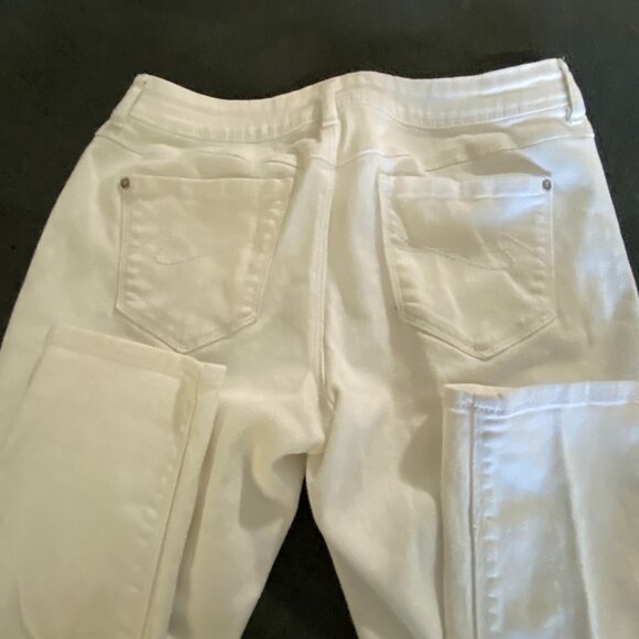 EUC Est 1948 Denim Distressed White stretch Jeans~8 - Picture 5 of 12